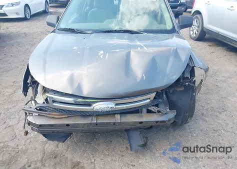 2010 Ford Focus S из США, поврежденный, VIN 1FAHP3EN5AW247748